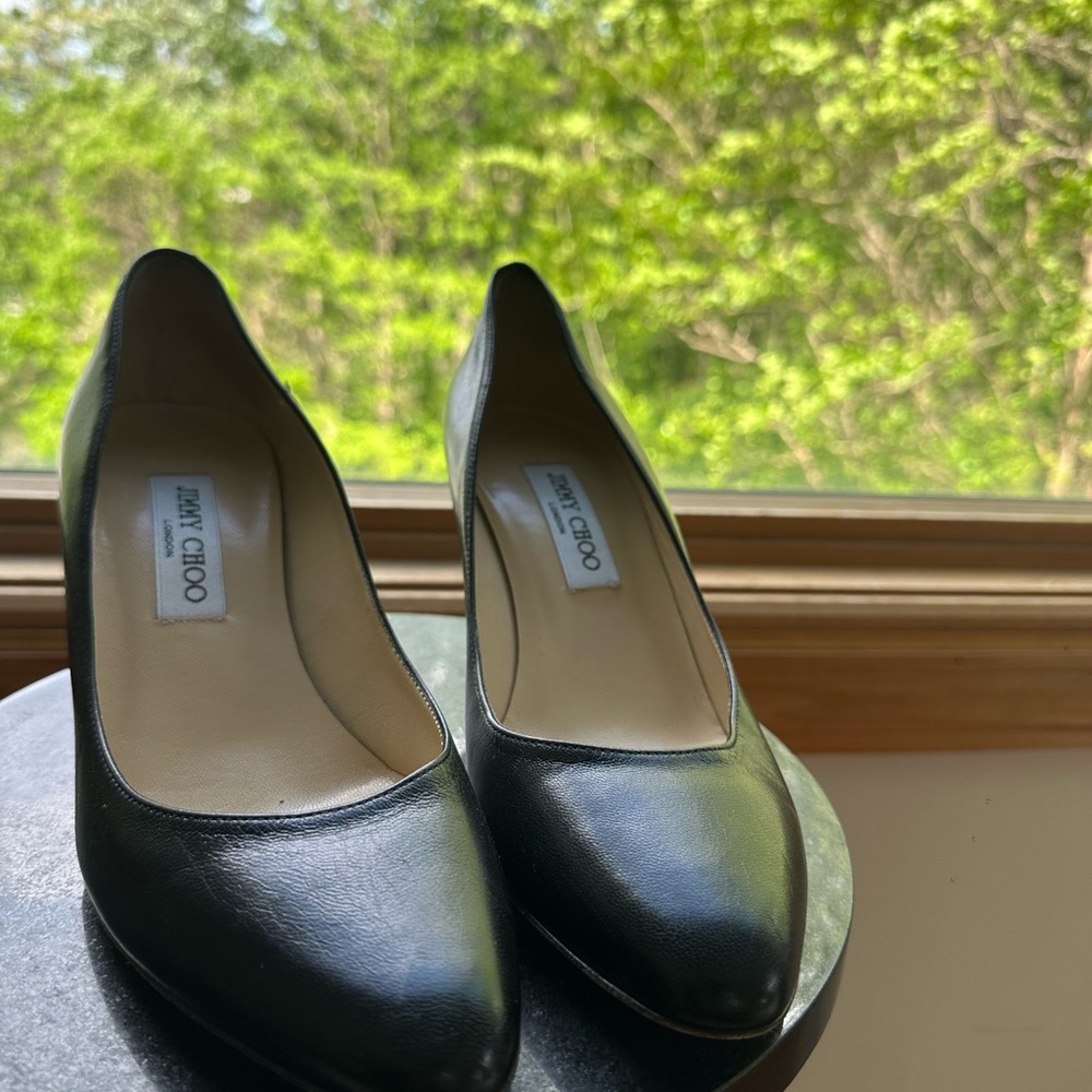 Jimmy Choo classic pump size 41/9.5. - Picture 5 of 5